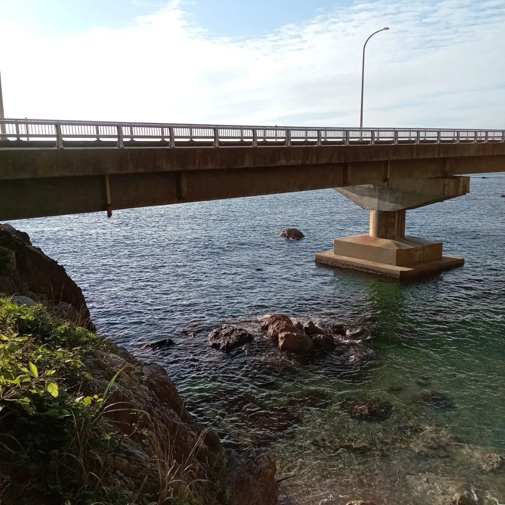国道345号に架かる馬下大橋