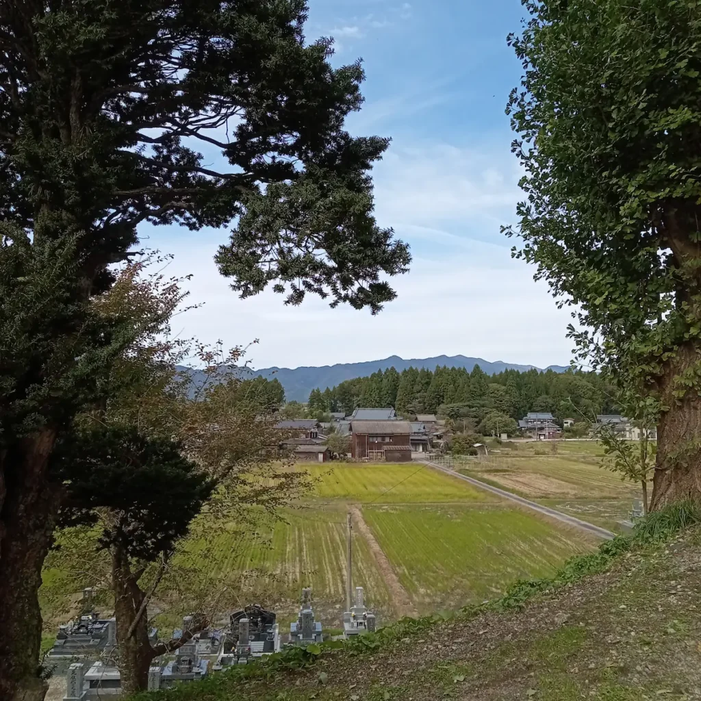 普済寺の本堂前からの眺望