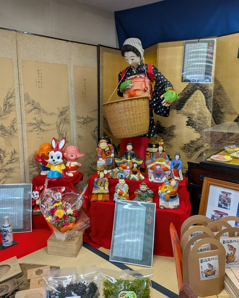 町屋の人形さま巡りに合わせ、3月1日にオープン