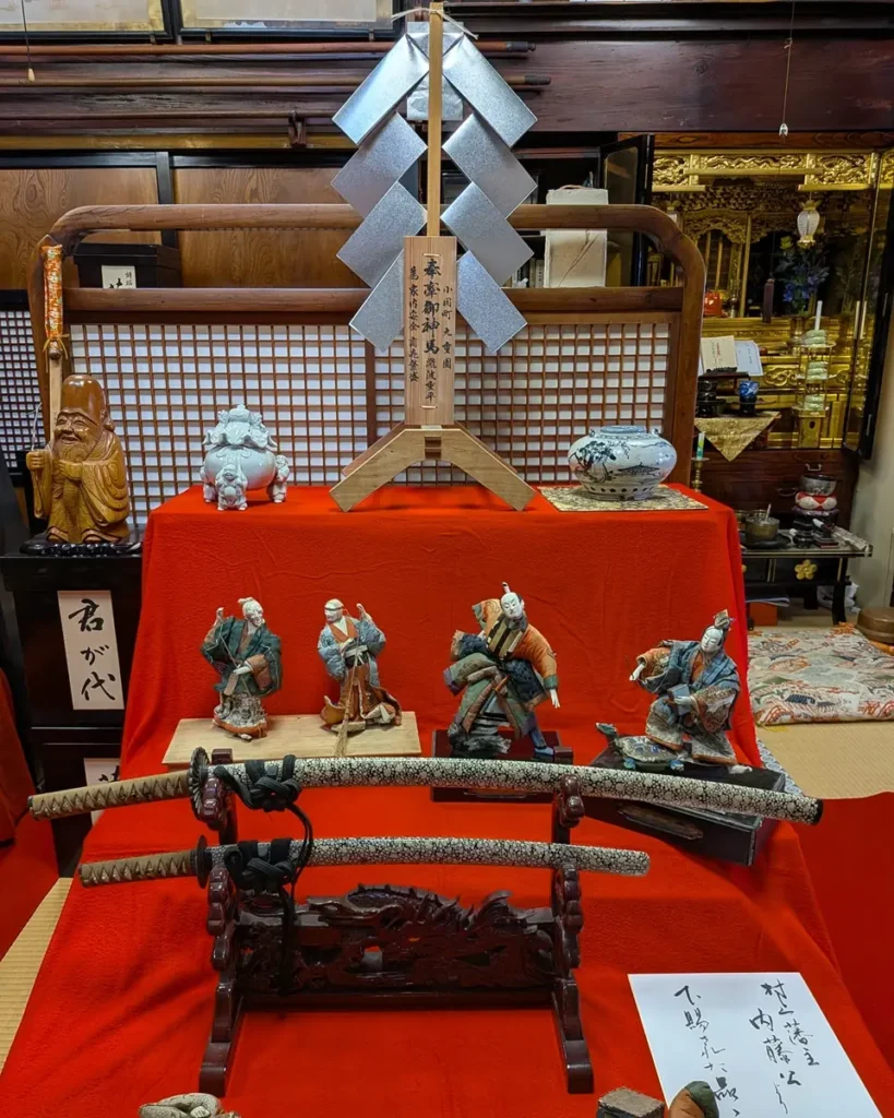 村上藩主の内藤公から下賜されたと伝わる品々