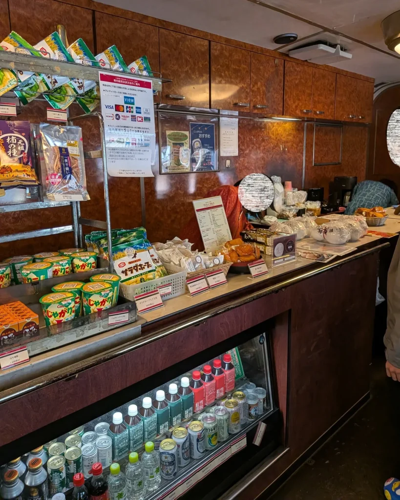 5号車、DL村上ひな街道号の売店です。